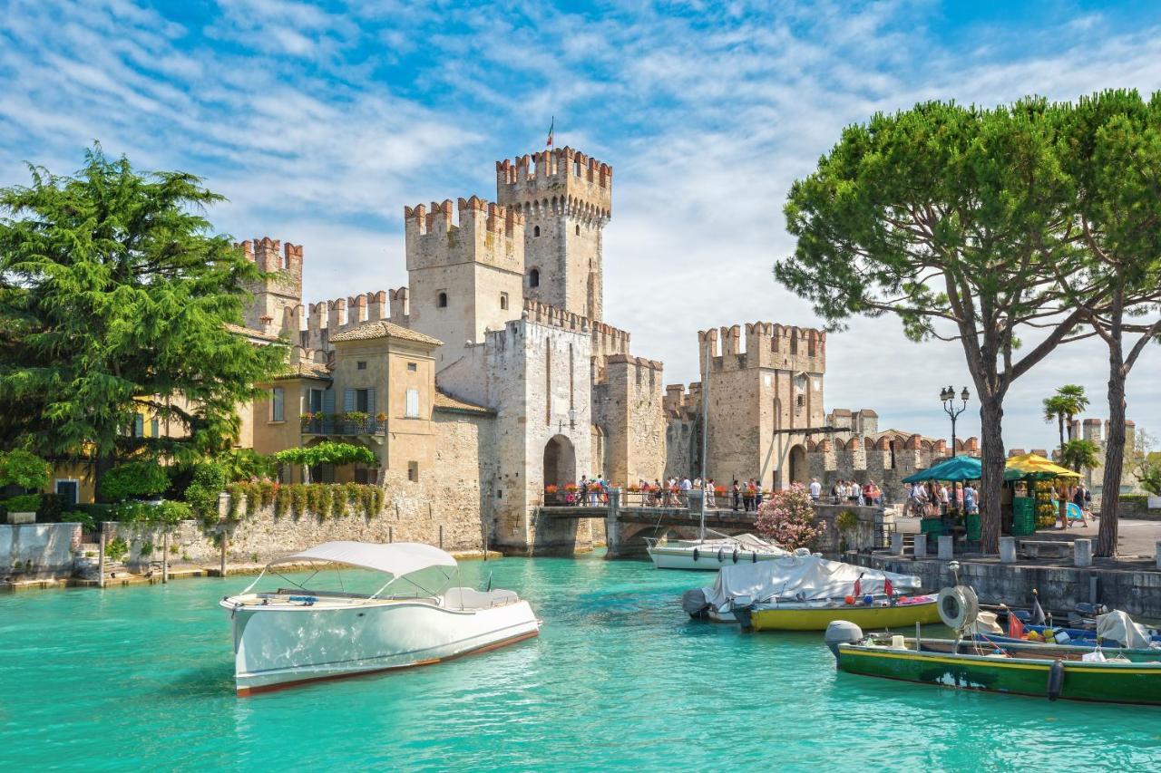 Appartamento Bella Vista - Happy Rentals Sirmione Eksteriør billede